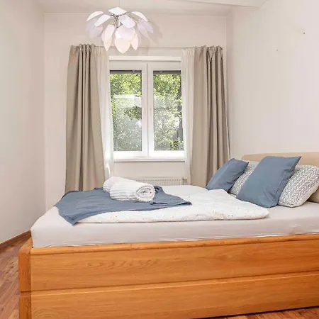 Castle View Apartment With Free Parking Bratislava Exterior photo