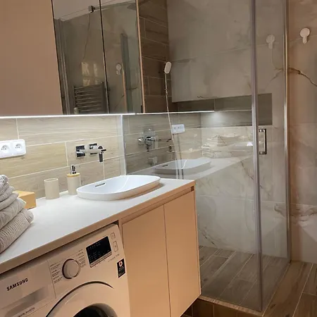 Castle View Apartment With Free Parking Bratislava Exterior photo